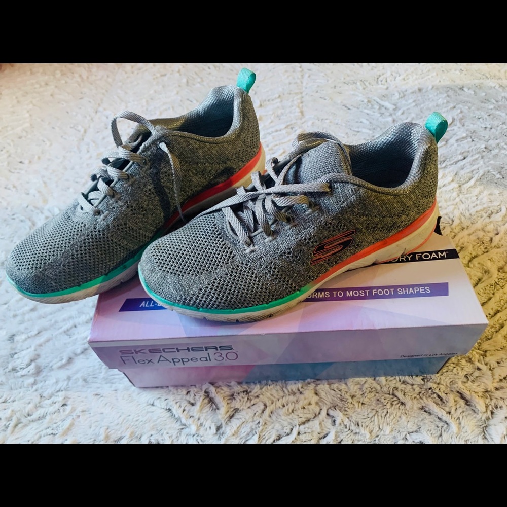 Skechers